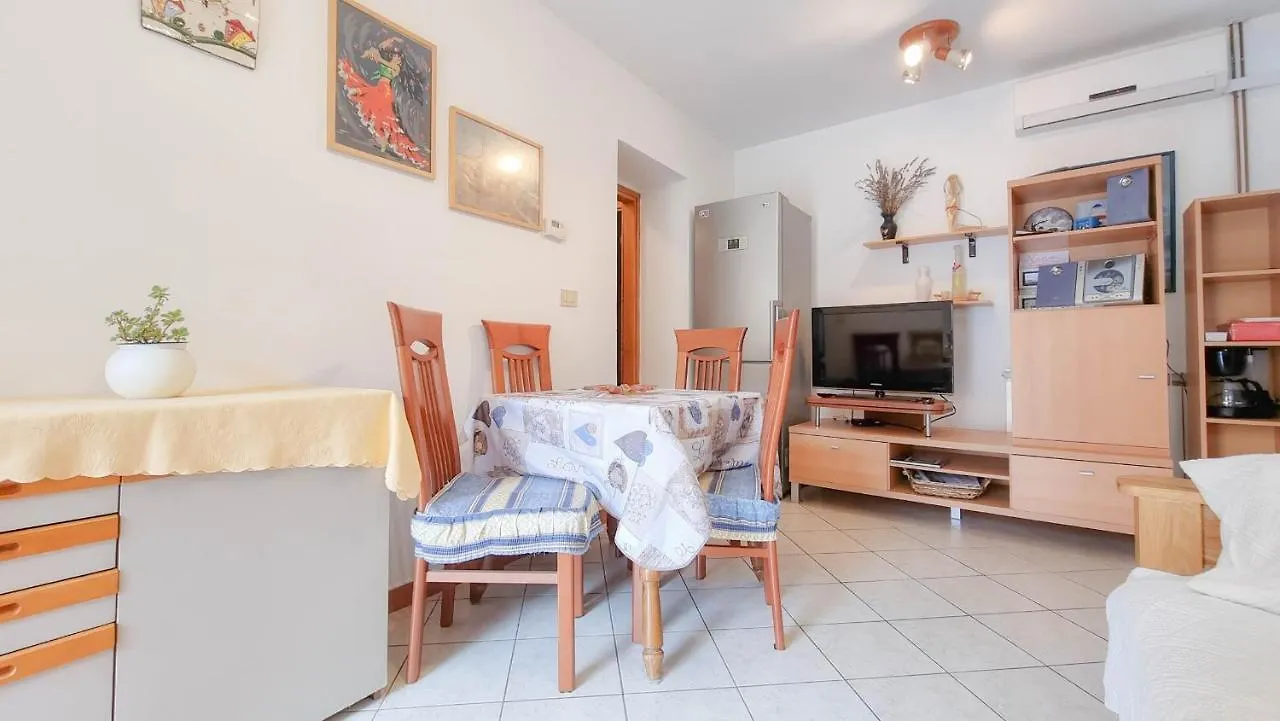 Valentino Apartment Novigrad