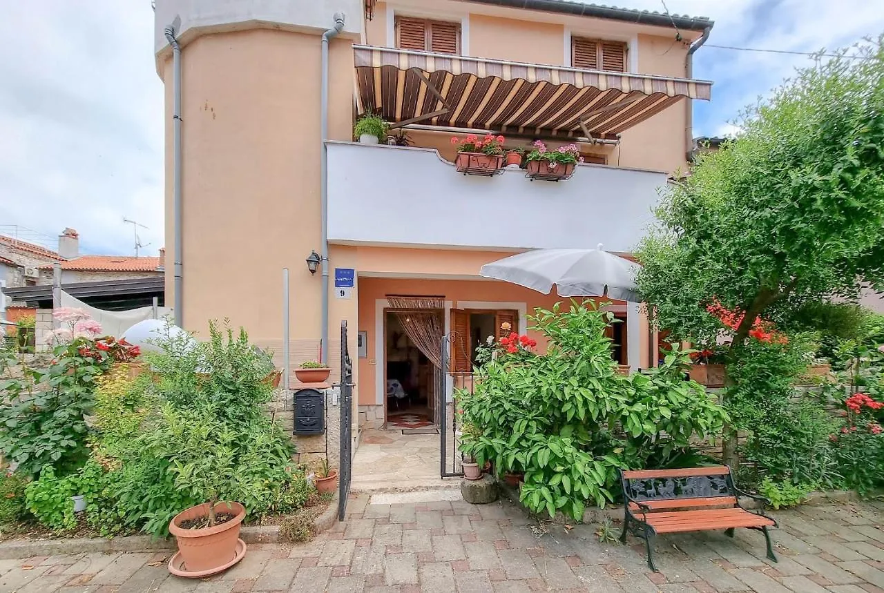Valentino Apartment Novigrad